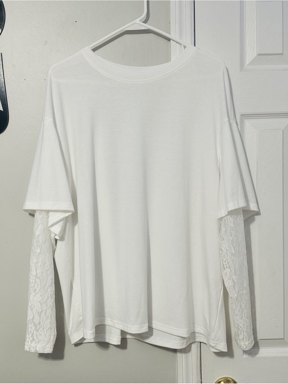 white lace sleeve tee